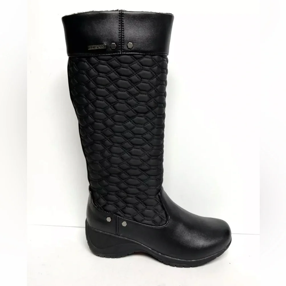 Tundra Women’s Ritza Black Winter Boots, Size 6 M.